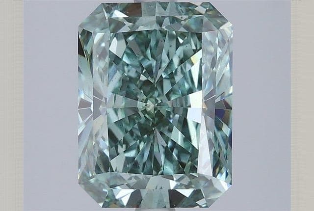 IGI | 2.79ct | Radiant | FANCY | VS2 | Very Good