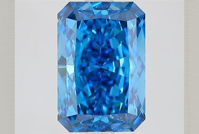IGI | 2.43ct | Radiant | FANCY | VVS2 | Very Good