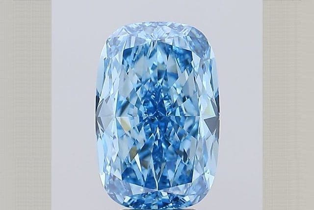 IGI | 4.92ct | Cushion | FANCY | VVS2 | Very Good