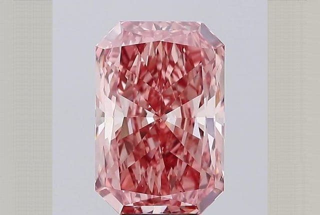 IGI | 6.52ct | Radiant | FANCY | VS1 | Very Good