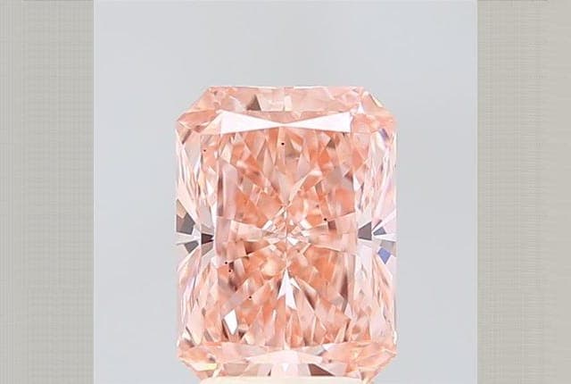 IGI | 2.72ct | Radiant | FANCY | VS2 | Very Good