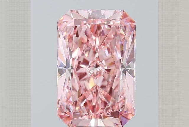IGI | 7.52ct | Radiant | FANCY | VS1 | Very Good