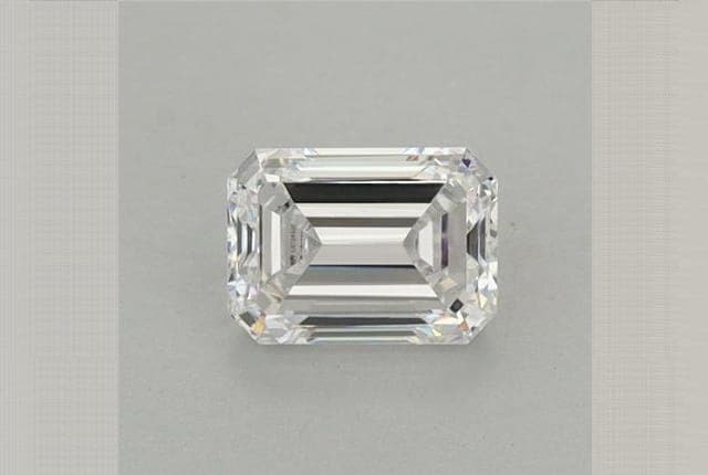 0.69ct | Emerald | D | VS1 | Ideal