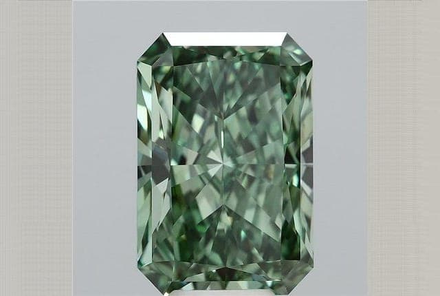 IGI | 7.01ct | Radiant | FANCY | VVS2 | Excellent