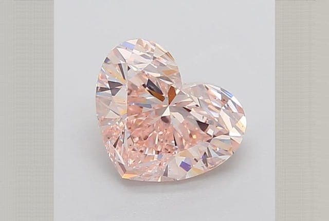 IGI | 3.7ct | Heart | FANCY | VS2 | Very Good