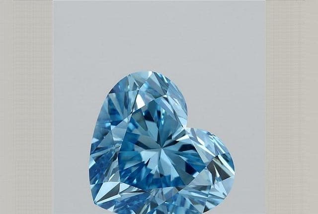 3.15ct | Heart | FANCY | VS1 | Excellent