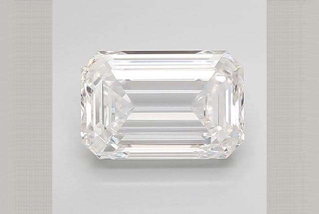 IGI | 3.71ct | Emerald | E | VVS2 | Ideal