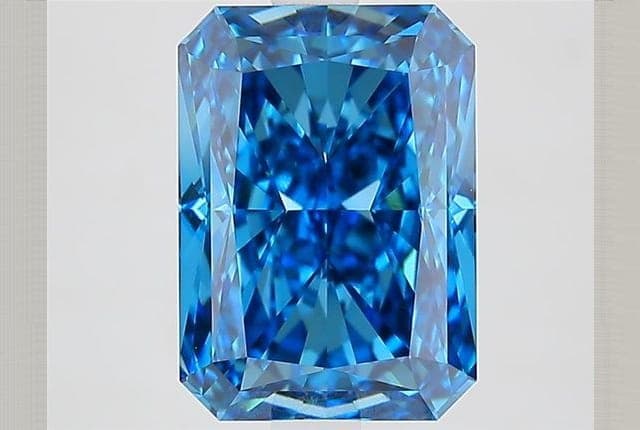 IGI | 3.74ct | Radiant | FANCY | VVS2 | Very Good