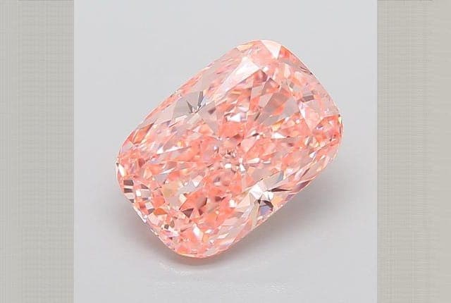 IGI | 7.39ct | Cushion | FANCY | VVS2 | Very Good