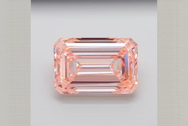 IGI | 15.91ct | Emerald | FANCY | VVS2 | Very Good