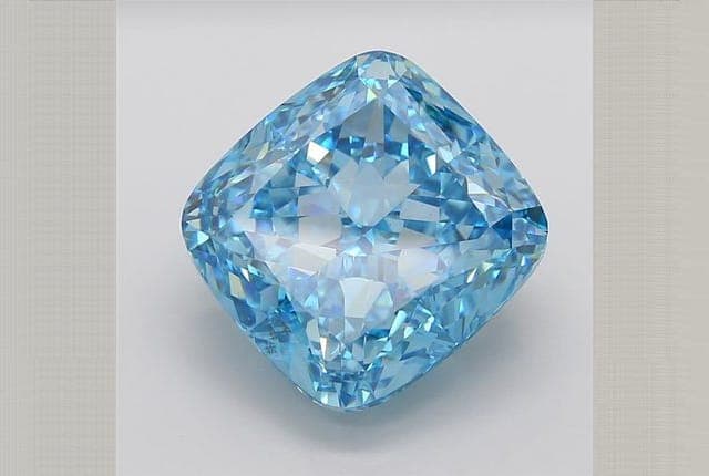 IGI | 18.2ct | Cushion | FANCY | VS1 | Very Good