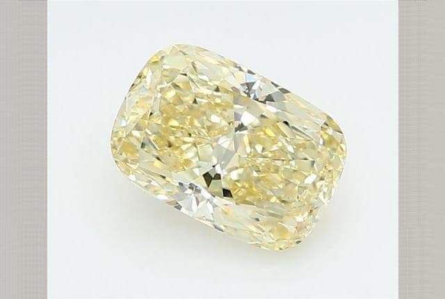 3.02ct | Cushion | FANCY | VS1 | Very Good