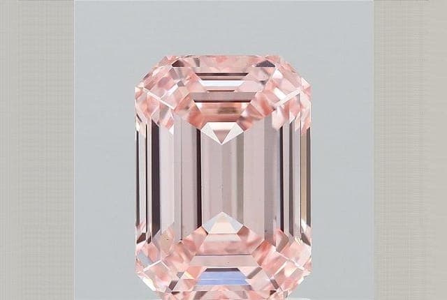 IGI | 2.4ct | Emerald | FANCY | VS1 | Very Good