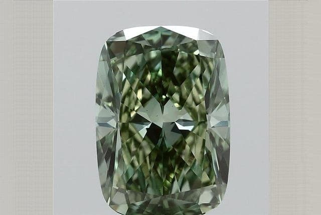 2.46ct | Cushion | FANCY | VS2 | Excellent