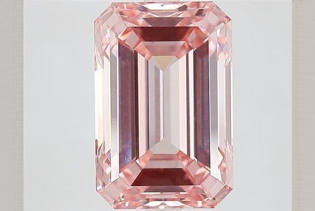 5.5ct | Emerald | FANCY | VVS2 | Good