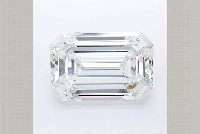 IGI | 11.1ct | Emerald | F | VVS2 | Ideal