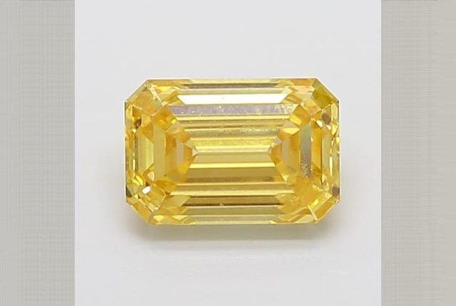 3.55ct | Emerald | FANCY | VS1 | Very Good