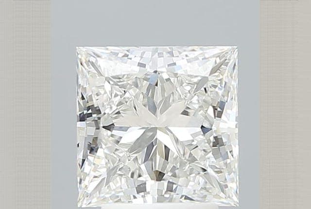 IGI | 3.24ct | Princess | F | VVS2 | Excellent