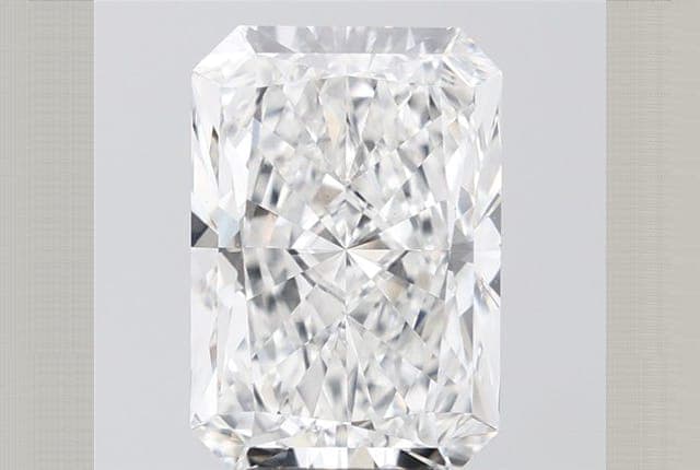 IGI | 5.51ct | Radiant | F | VS1 | Excellent