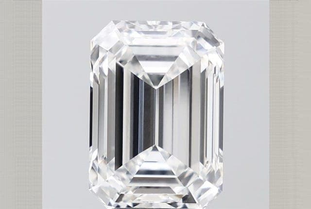 5.56ct | Emerald | E | VVS2 | Excellent