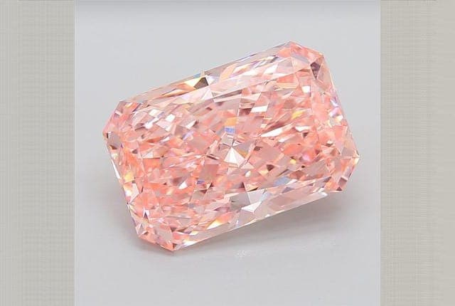 IGI | 12.3ct | Radiant | FANCY | VS1 | Very Good