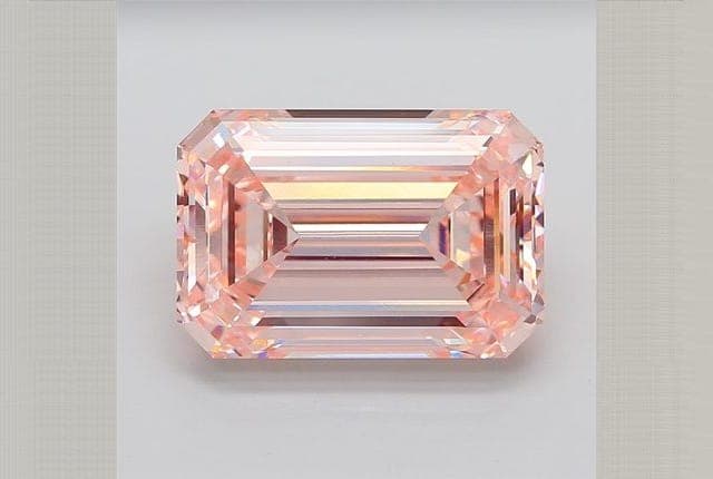 IGI | 15.52ct | Emerald | FANCY | VVS2 | Very Good