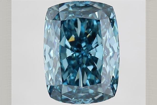 IGI | 5.68ct | Cushion | FANCY | VS1 | Very Good
