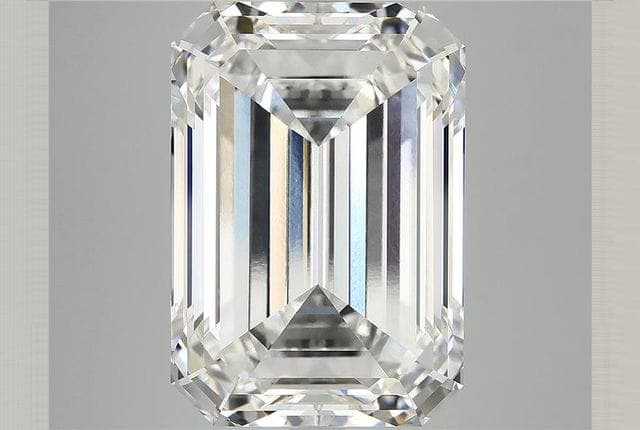 15.2ct | Emerald | F | VS1 | Excellent