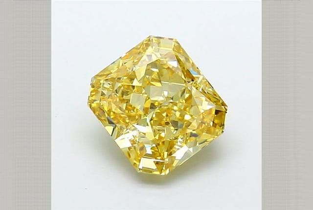 IGI | 4.63ct | Radiant | FANCY | VS1 | Very Good