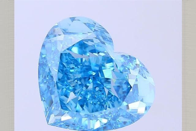 IGI | 6.76ct | Heart | FANCY | VS2 | Good