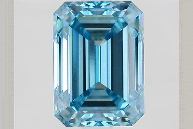 IGI | 2.91ct | Emerald | FANCY | VVS2 | Good
