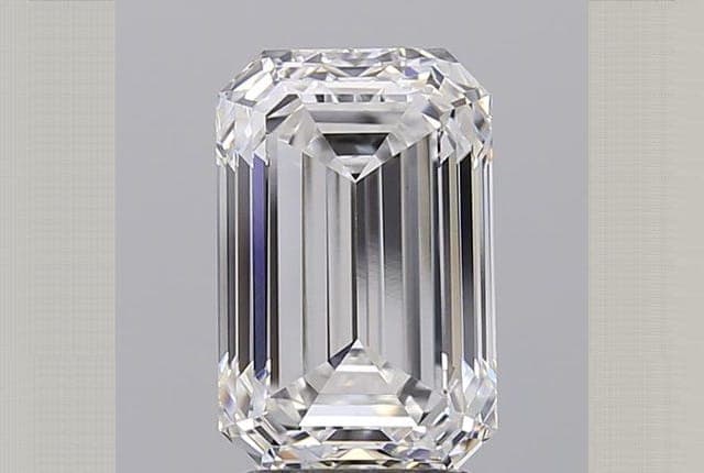 3.46ct | Emerald | E | VVS2 | Excellent