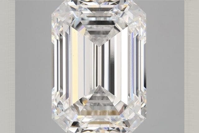 IGI | 4.82ct | Emerald | D | VS1 | Very Good