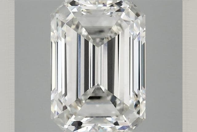 IGI | 3.1ct | Emerald | G | VVS2 | Very Good