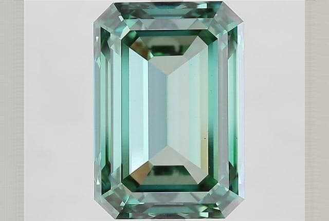 IGI | 8.63ct | Emerald | FANCY | VS1 | Very Good