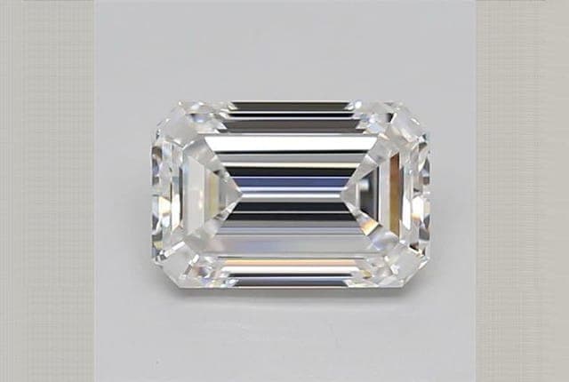 1.36ct | Emerald | E | VVS2 | Very Good