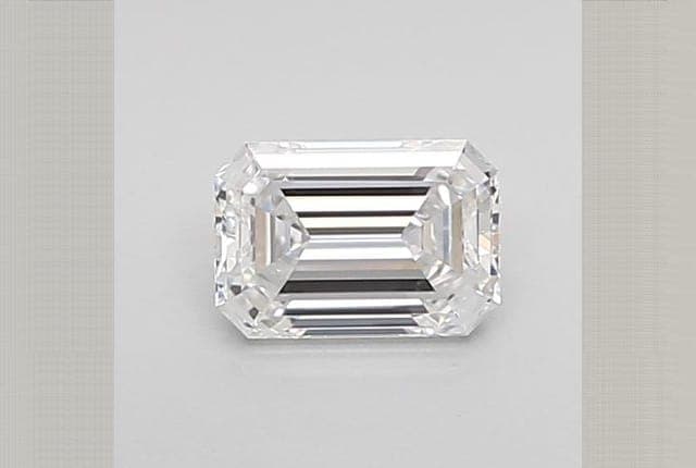 0.56ct | Emerald | D | VS1 | Very Good