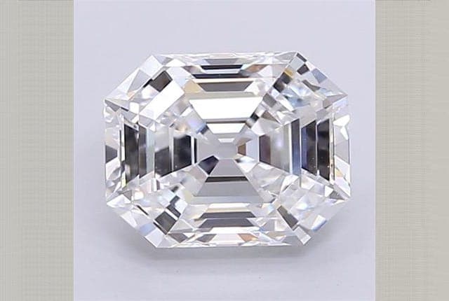 IGI | 5.72ct | Emerald | E | VVS1 | Very Good