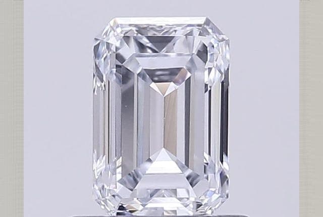 0.7ct | Emerald | G | VS1 | Very Good