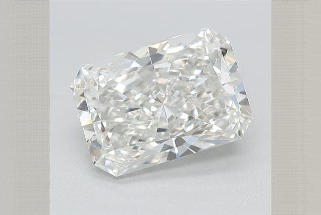 4.26ct | Radiant | F | VVS2 | Ideal