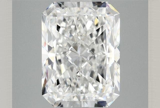 3.96ct | Radiant | E | VVS2 | Very Good