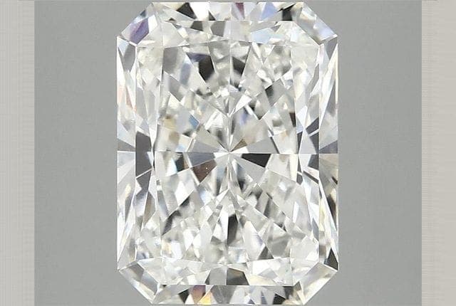 IGI | 2.89ct | Radiant | F | VS1 | Very Good