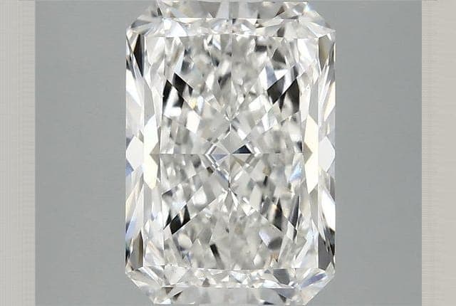 IGI | 2.9ct | Radiant | F | VS1 | Very Good