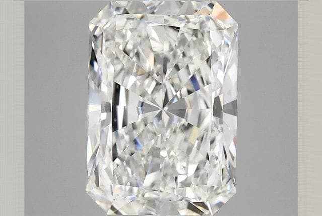 IGI | 3.9ct | Radiant | E | VS2 | Ideal