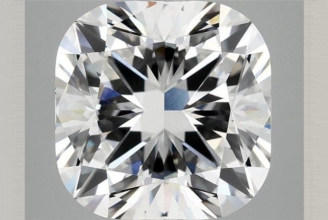 6.6ct | Cushion | E | VVS2 | Very Good