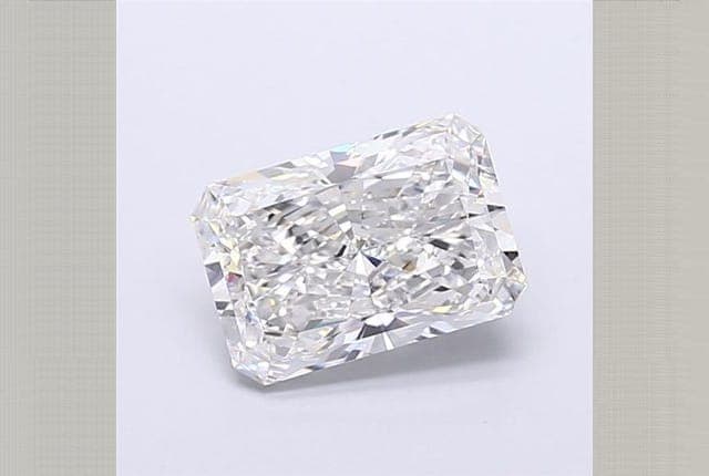 5.17ct | Radiant | E | VVS2 | Very Good