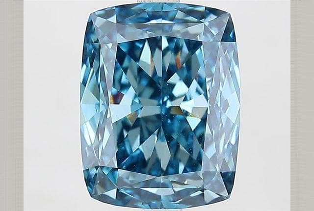 IGI | 4.8ct | Cushion | FANCY | VVS2 | Very Good