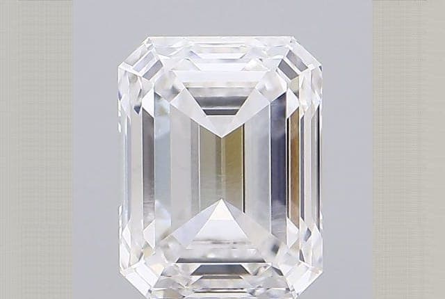 4.26ct | Emerald | E | VVS1 | Very Good