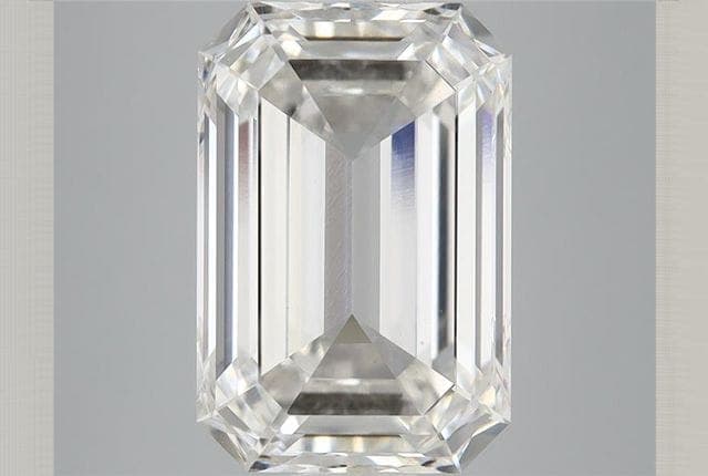 IGI | 4.3ct | Emerald | F | VS1 | Good