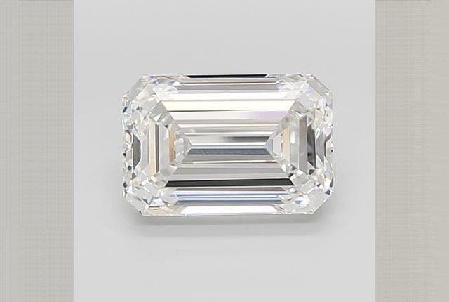 IGI | 9.4ct | Emerald | E | VS1 | Very Good